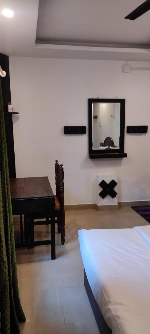 Vedha Beach Resort Alappuzha ภายนอก รูปภาพ
